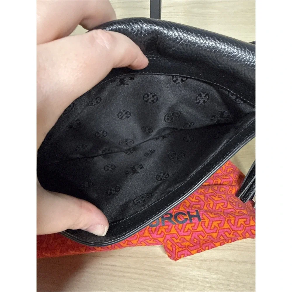 Tory‎ Burch Thea Black Leather Fold Over Purse Crossbody Bag Tassels Adjustable